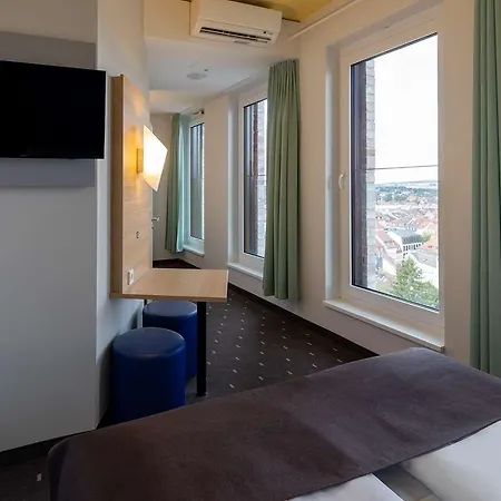 Fulda Hotel *